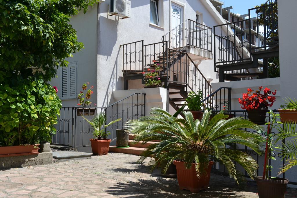 Apartments Luka Budva Eksteriør billede