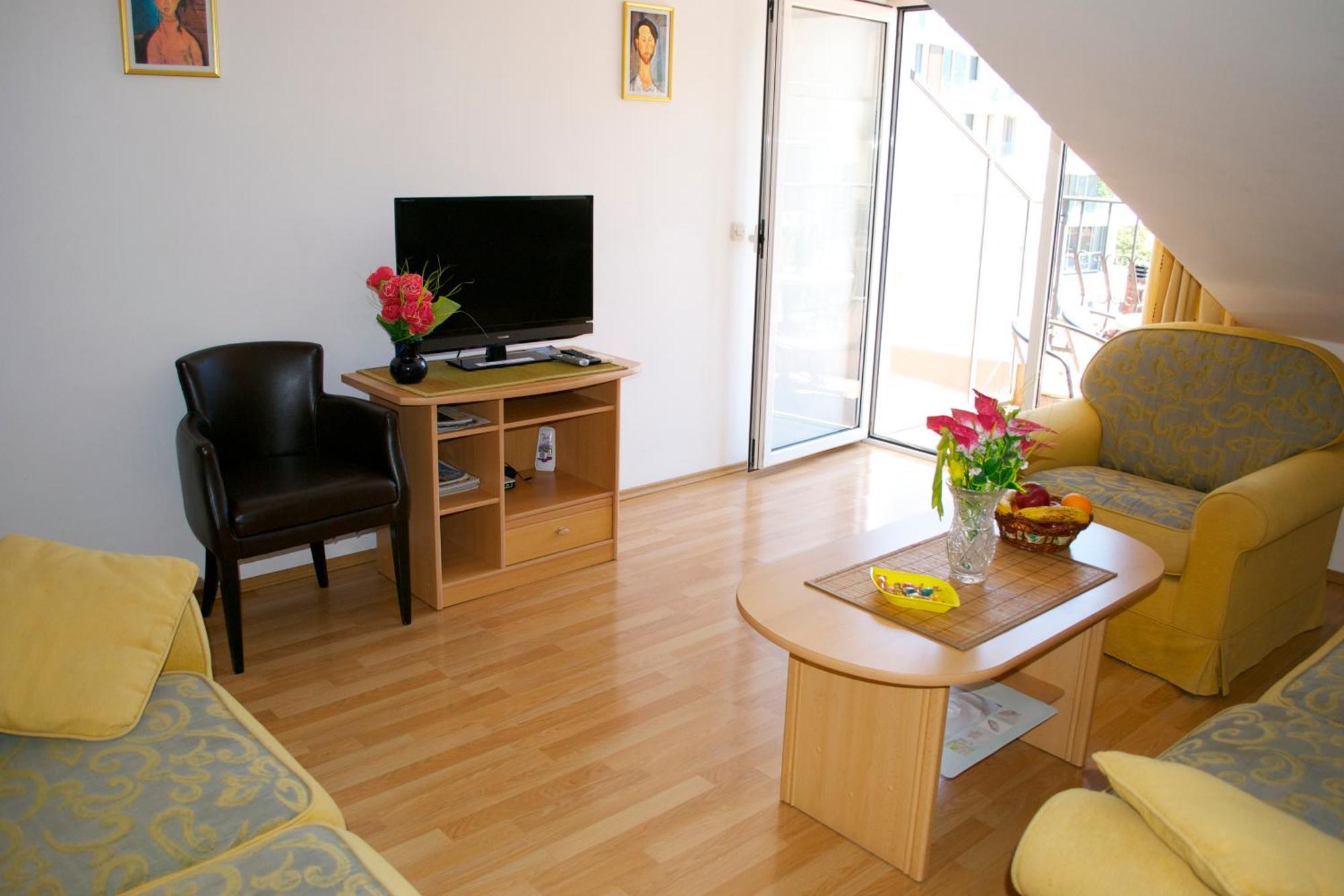 Apartments Luka Budva Eksteriør billede