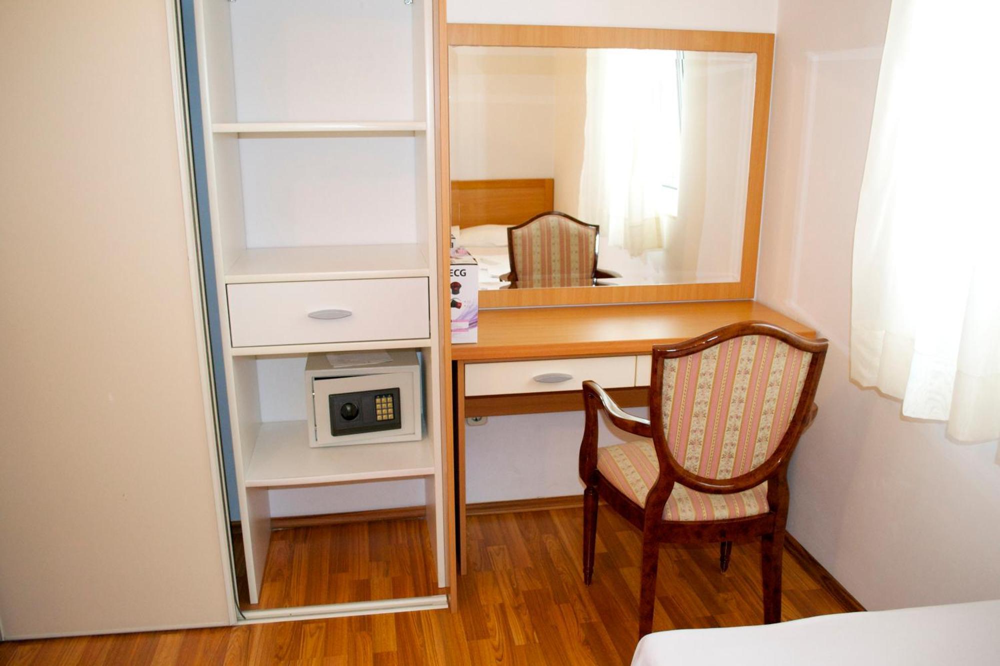 Apartments Luka Budva Eksteriør billede