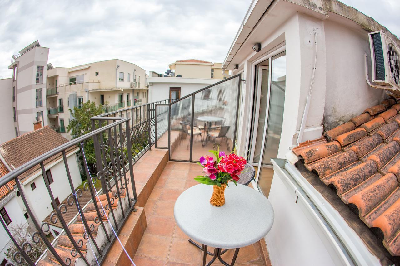 Apartments Luka Budva Eksteriør billede